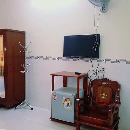 Huynh Nhu Hotel Cà Mau Exteriör bild