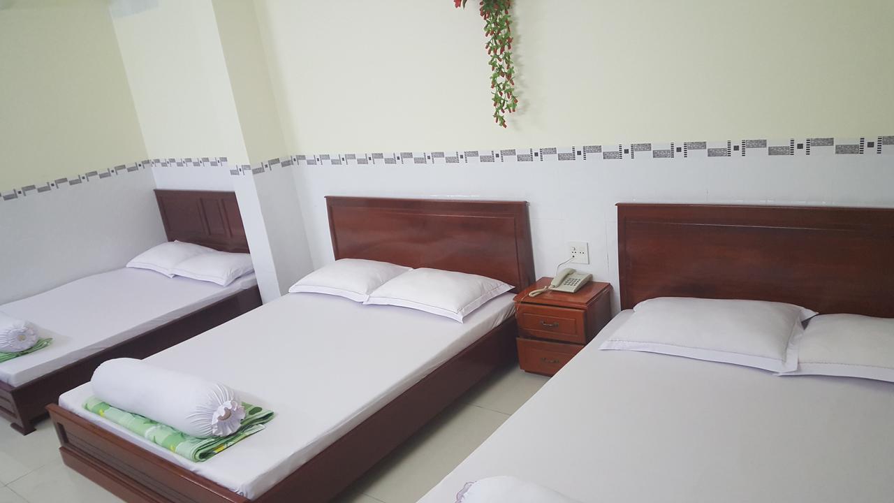 Huynh Nhu Hotel Cà Mau Exteriör bild