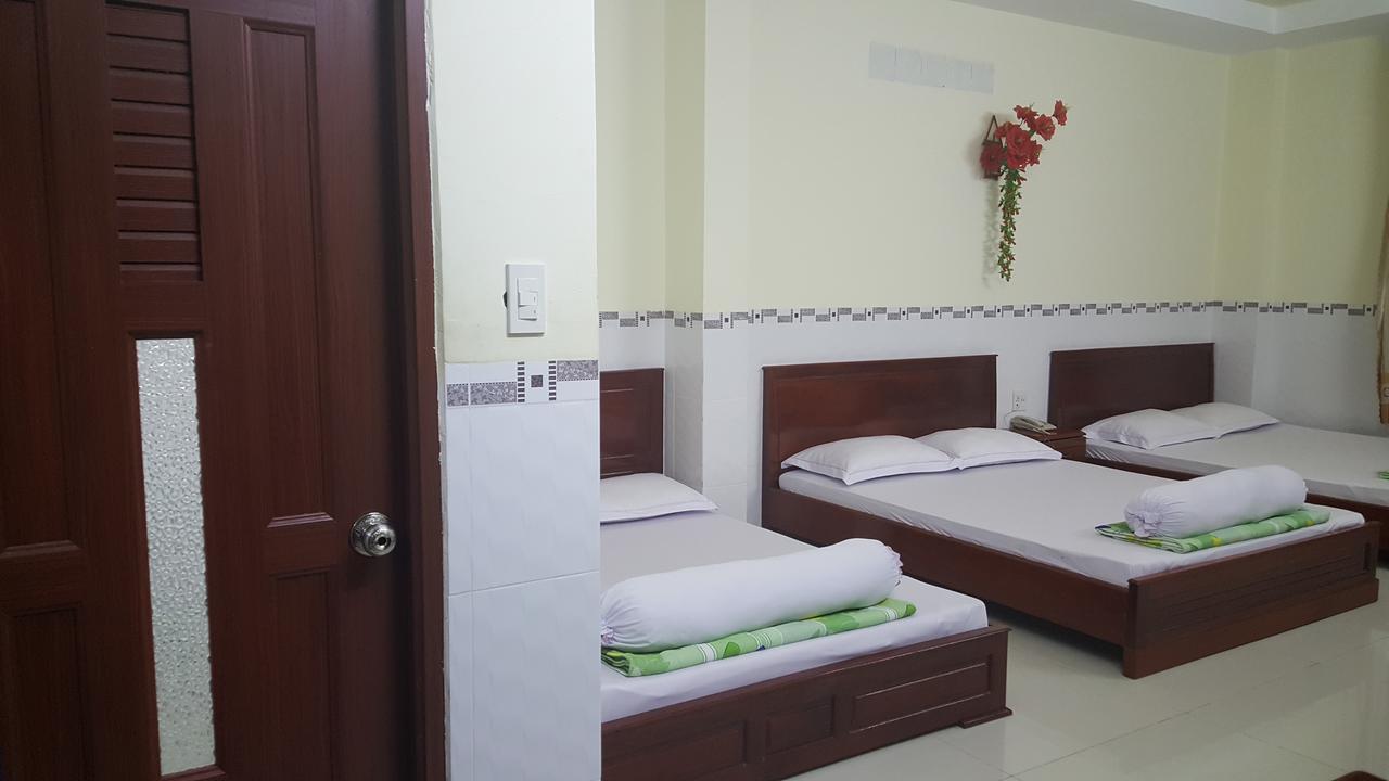 Huynh Nhu Hotel Cà Mau Exteriör bild