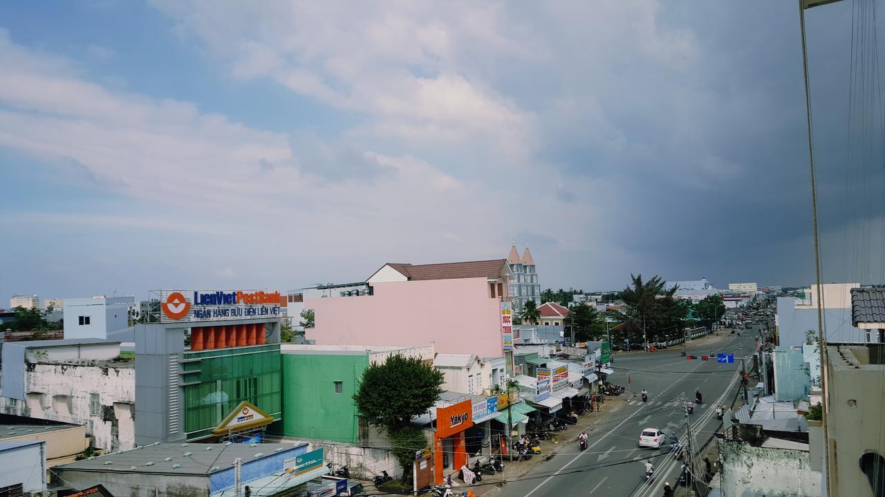 Huynh Nhu Hotel Cà Mau Exteriör bild