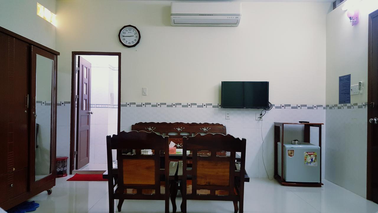 Huynh Nhu Hotel Cà Mau Exteriör bild